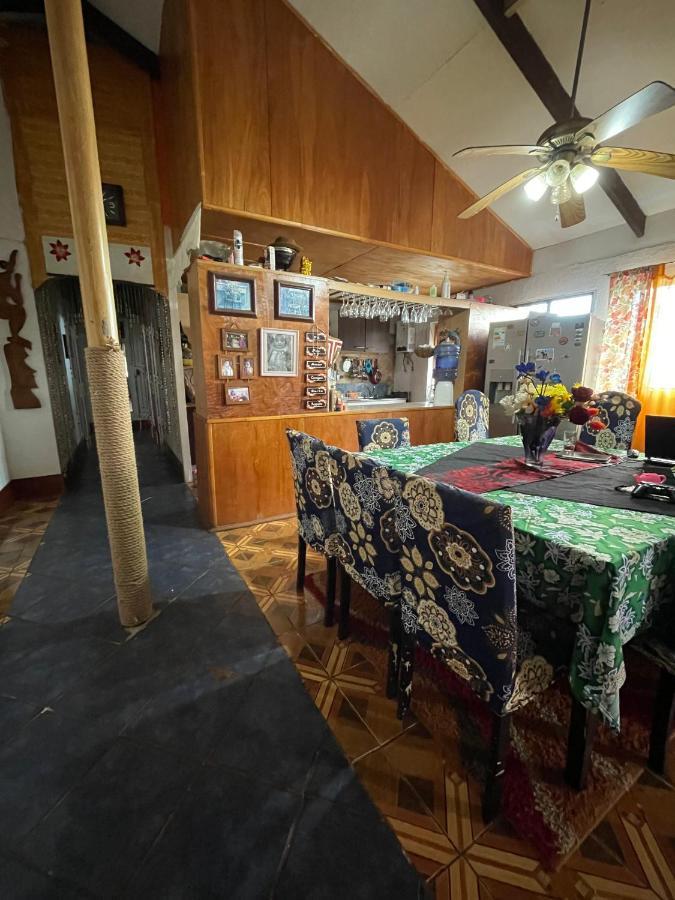 Pua Vaenga Hostel อังกาโรอา ภายนอก รูปภาพ