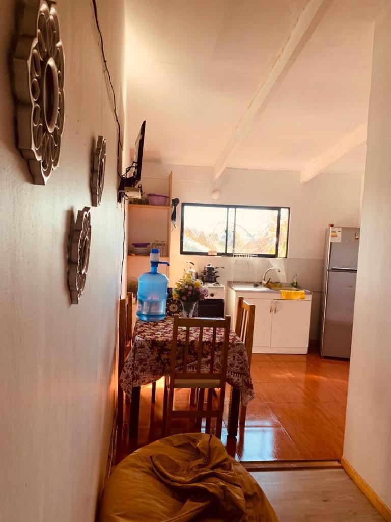 Pua Vaenga Hostel อังกาโรอา ภายนอก รูปภาพ