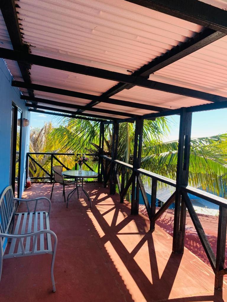 Pua Vaenga Hostel อังกาโรอา ภายนอก รูปภาพ